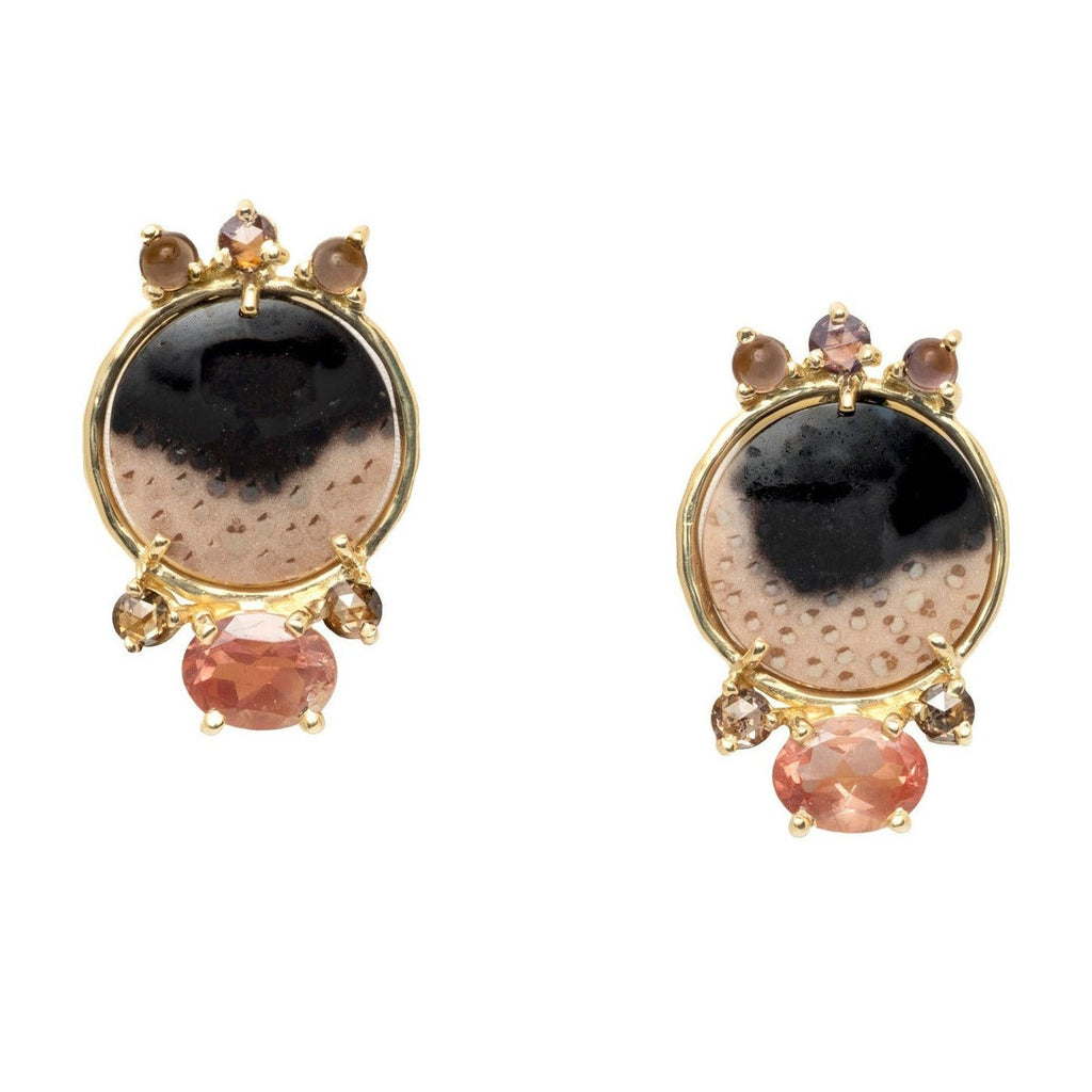 Pair of stud earclips with peach, black and brown pattern in yellow gold