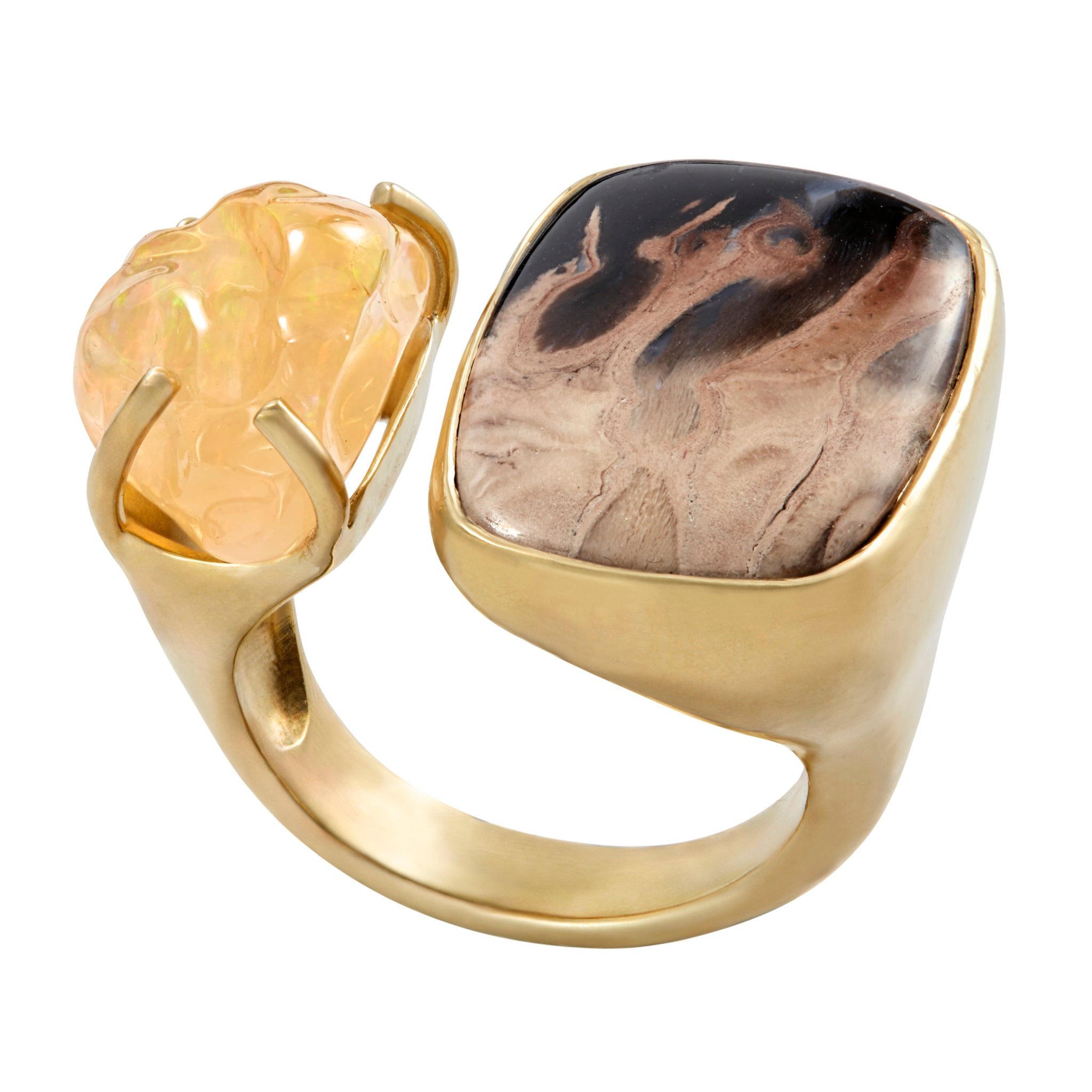Ring featuring Petrified palm wood, mexican jelly opal, 18k yellow