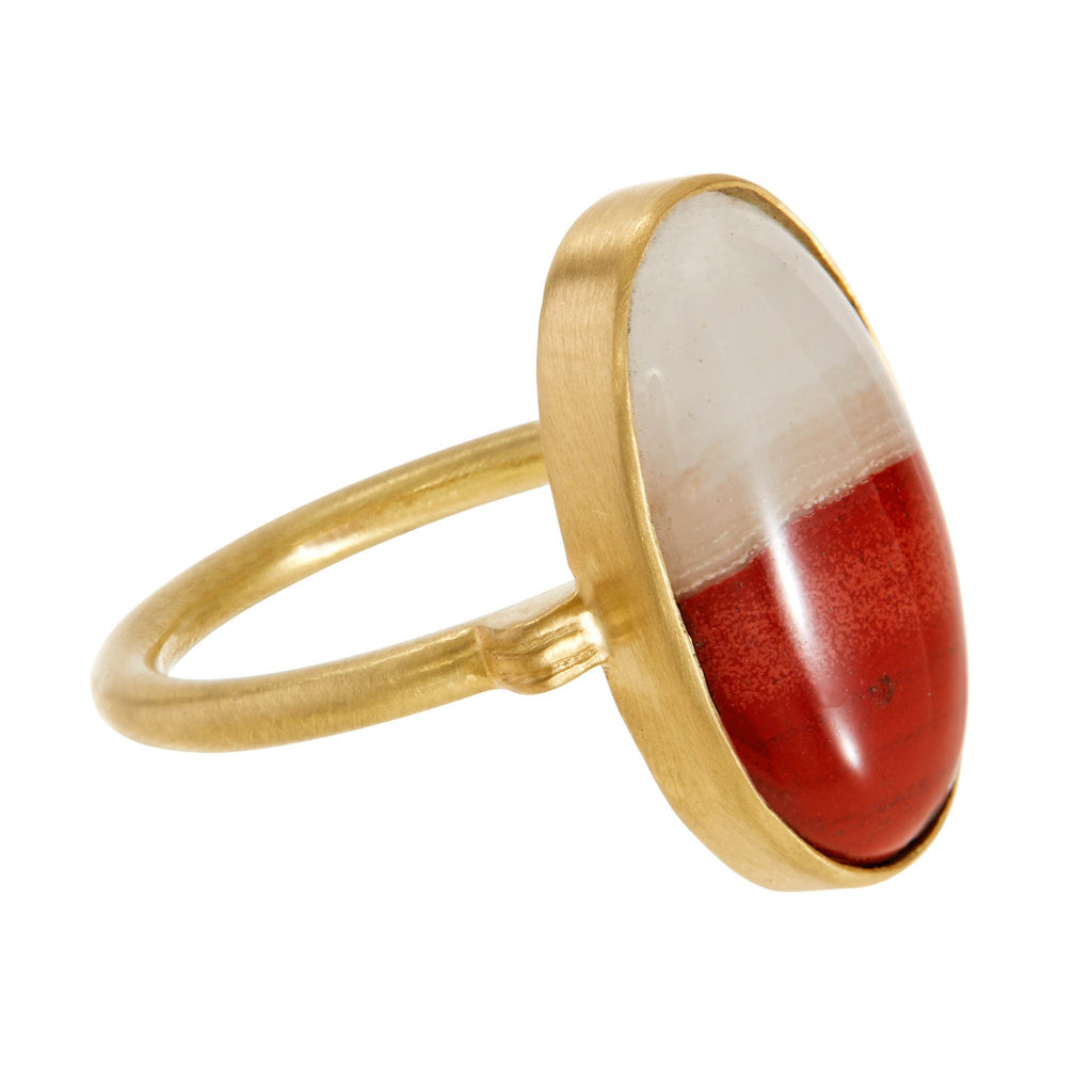 Red jasper, 18k yellow gold.